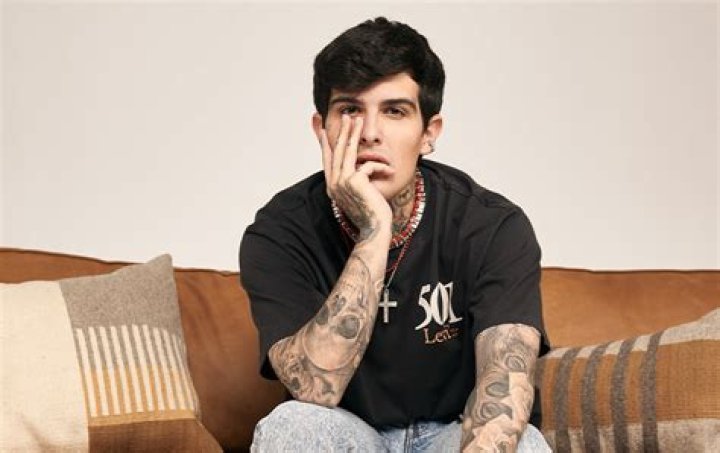 Adriel Favela Bio, Wiki, Age, Height, Wife, Son, Songs and Net Worth