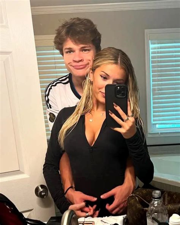 Breckie Hill Age, Wiki, Bio, Boyfriend, Height, Weight, Career, Instagram