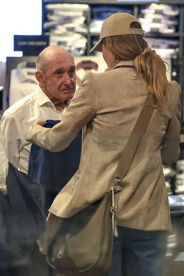 Elle Macpherson Parents: Meet Peter Gow & Frances Gow