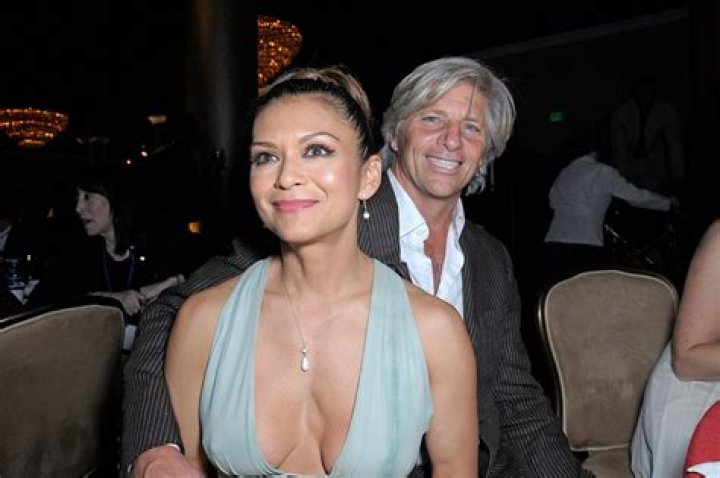 Nia Peeples Bio, Wiki, Age, Height, Family, Spouse, Songs and Net Worth