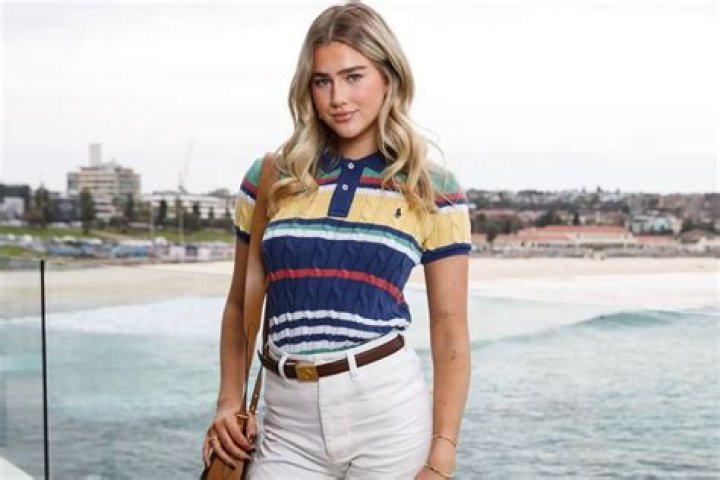 Sarah Dorothy Little (TikToker) Wiki, Bio, Age, Height, Weight, Boyfriend, Career, Net Worth, Facts