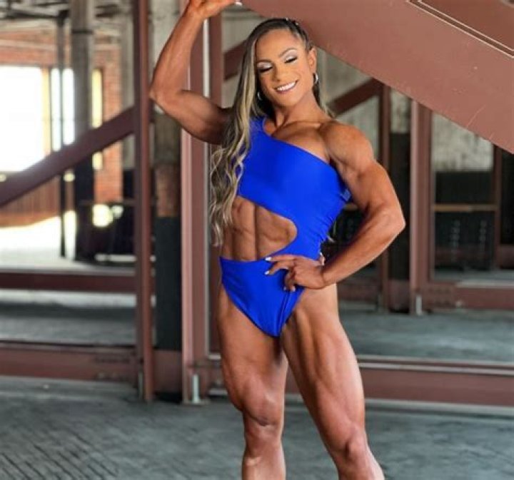 Stephanie Corneliussen Wikipedia, Age, Biography, Height, Husband, Family, Instagram