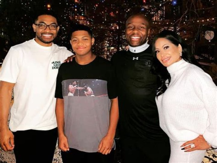 Who Is Joe Seaward? Everything To Know About The Musician On Instagram